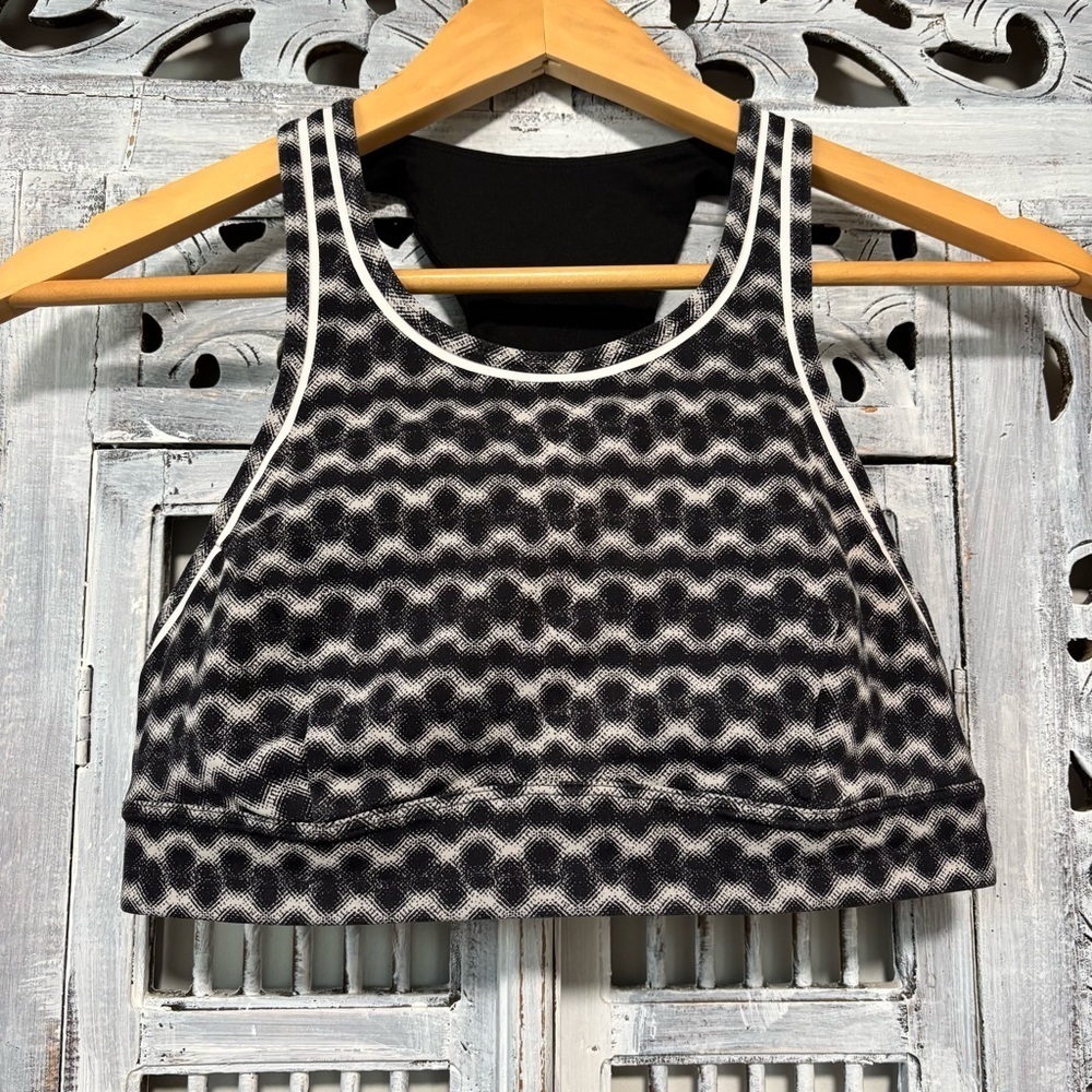 Lululemon Pace Perfect Sports Bra Seawheeze Limited Edition Black/White